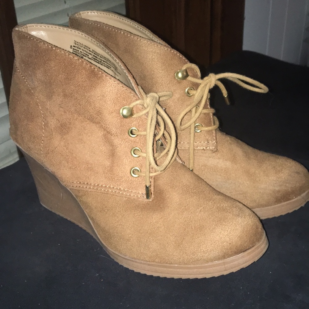 COPY - MERONA- Tan short wedge Boot